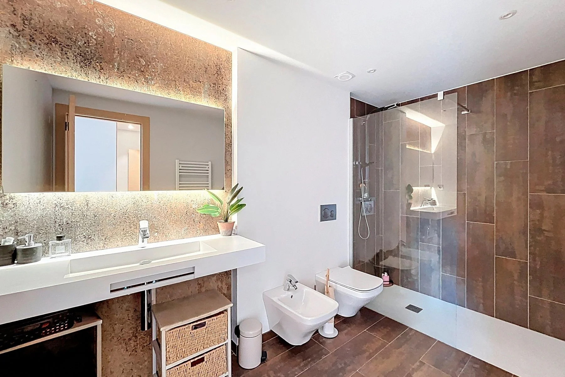 Piso exclusivo en venta en Escaldes, alquilado, Ideal para inversores