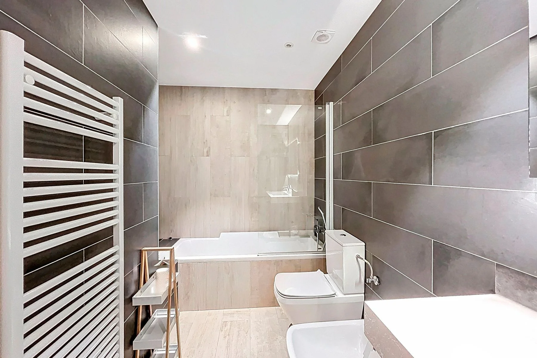 Piso exclusivo en venta en Escaldes, alquilado, Ideal para inversores