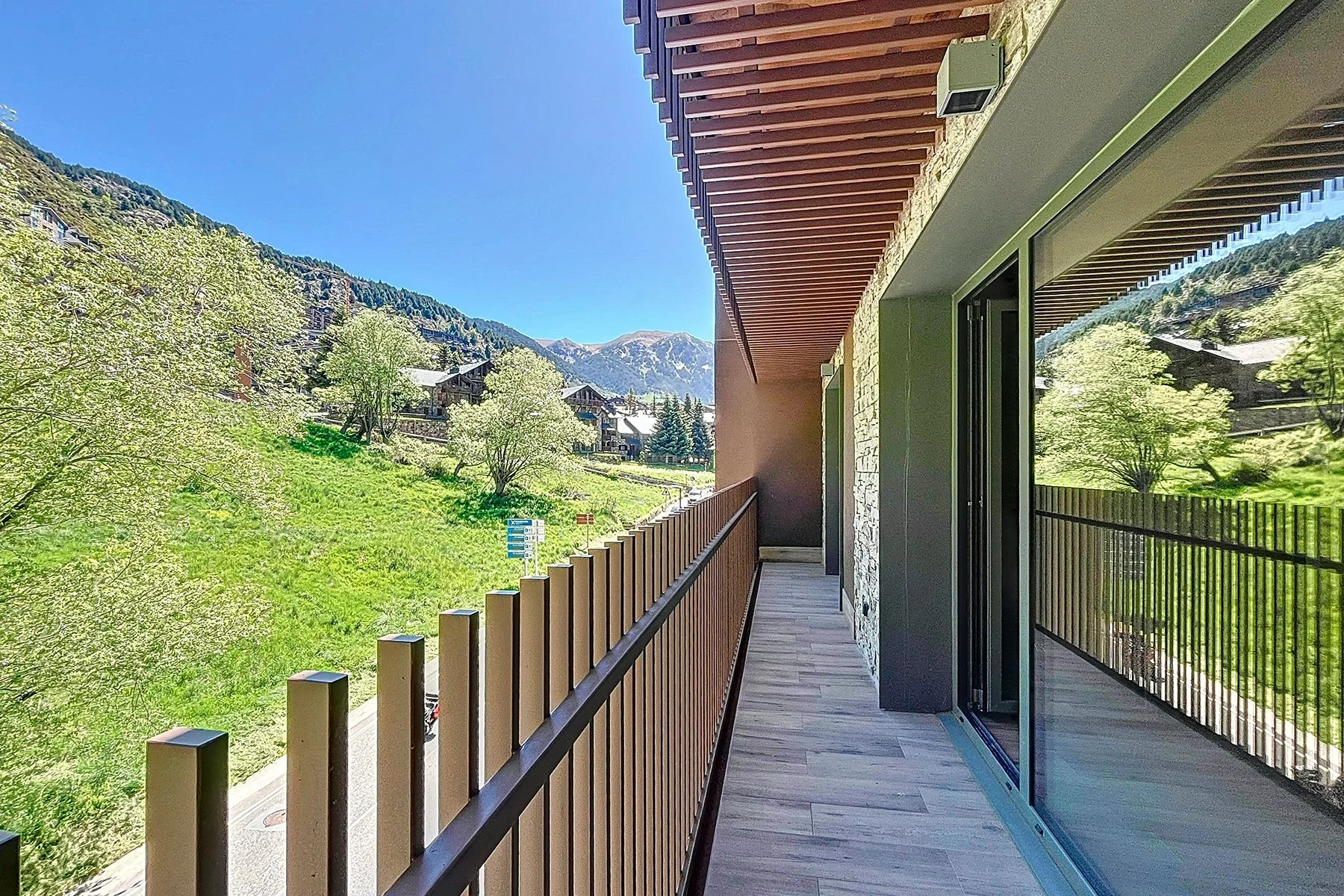 Apartamento de obra nueva de lujo y a pie de pistas para comprar en el Tarter