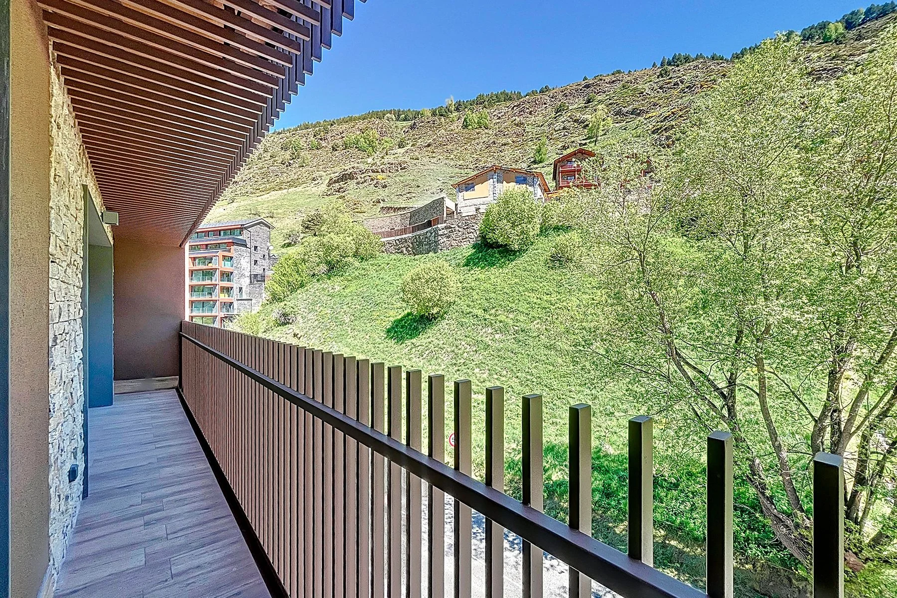 Apartamento de obra nueva de lujo y a pie de pistas para comprar en el Tarter