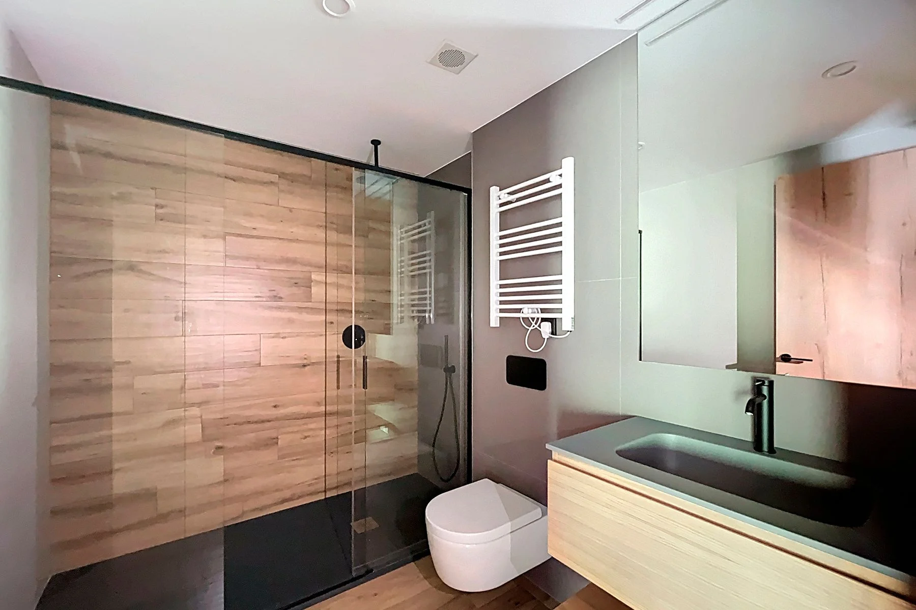 Apartamento de obra nueva de lujo y a pie de pistas para comprar en el Tarter
