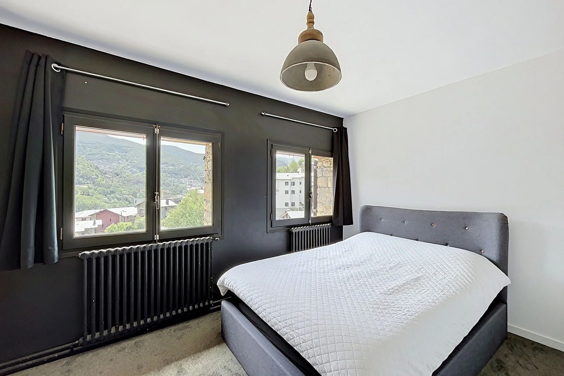 Chalet con gran jardín en venta en La Massana