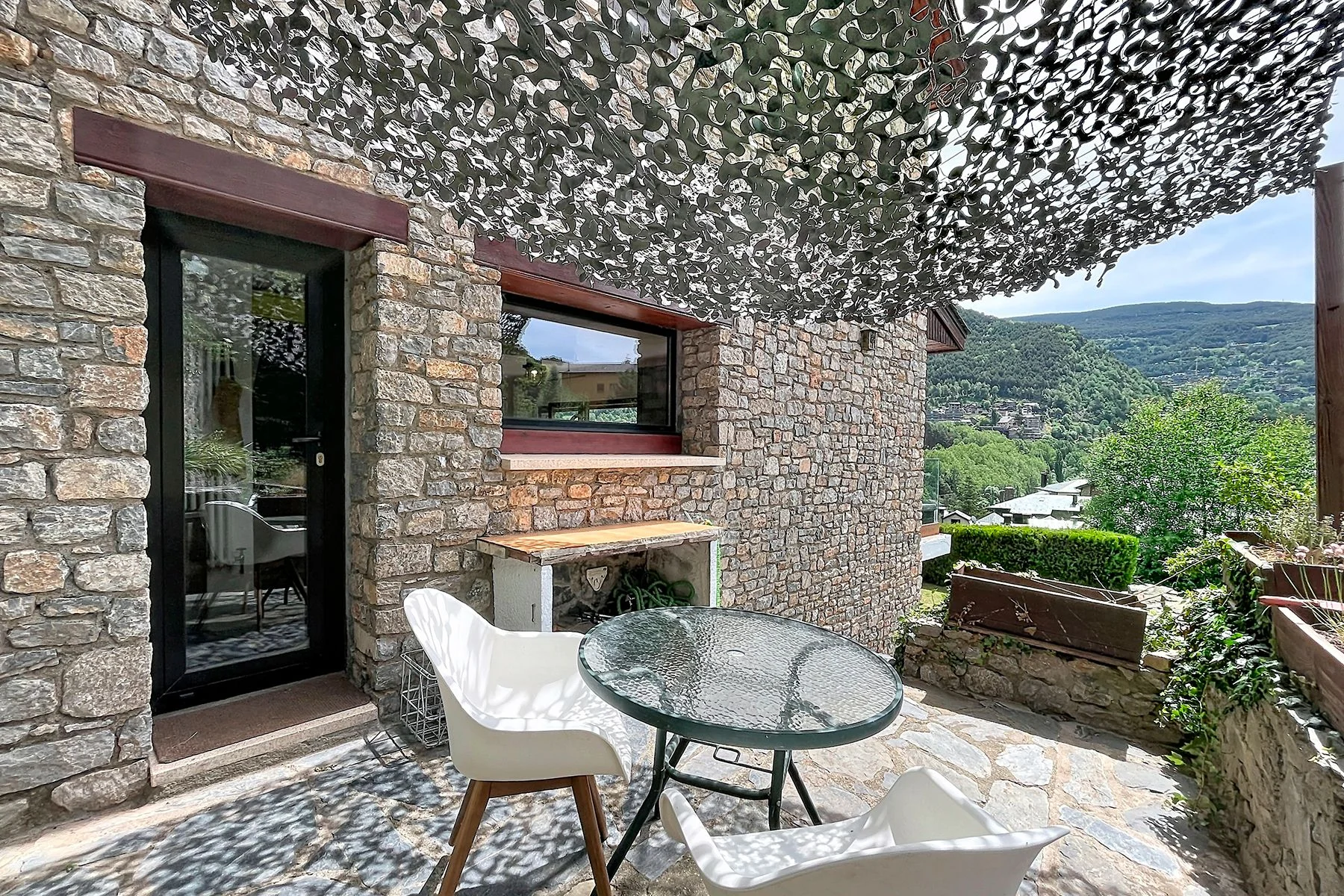 Chalet con gran jardín en venta en La Massana