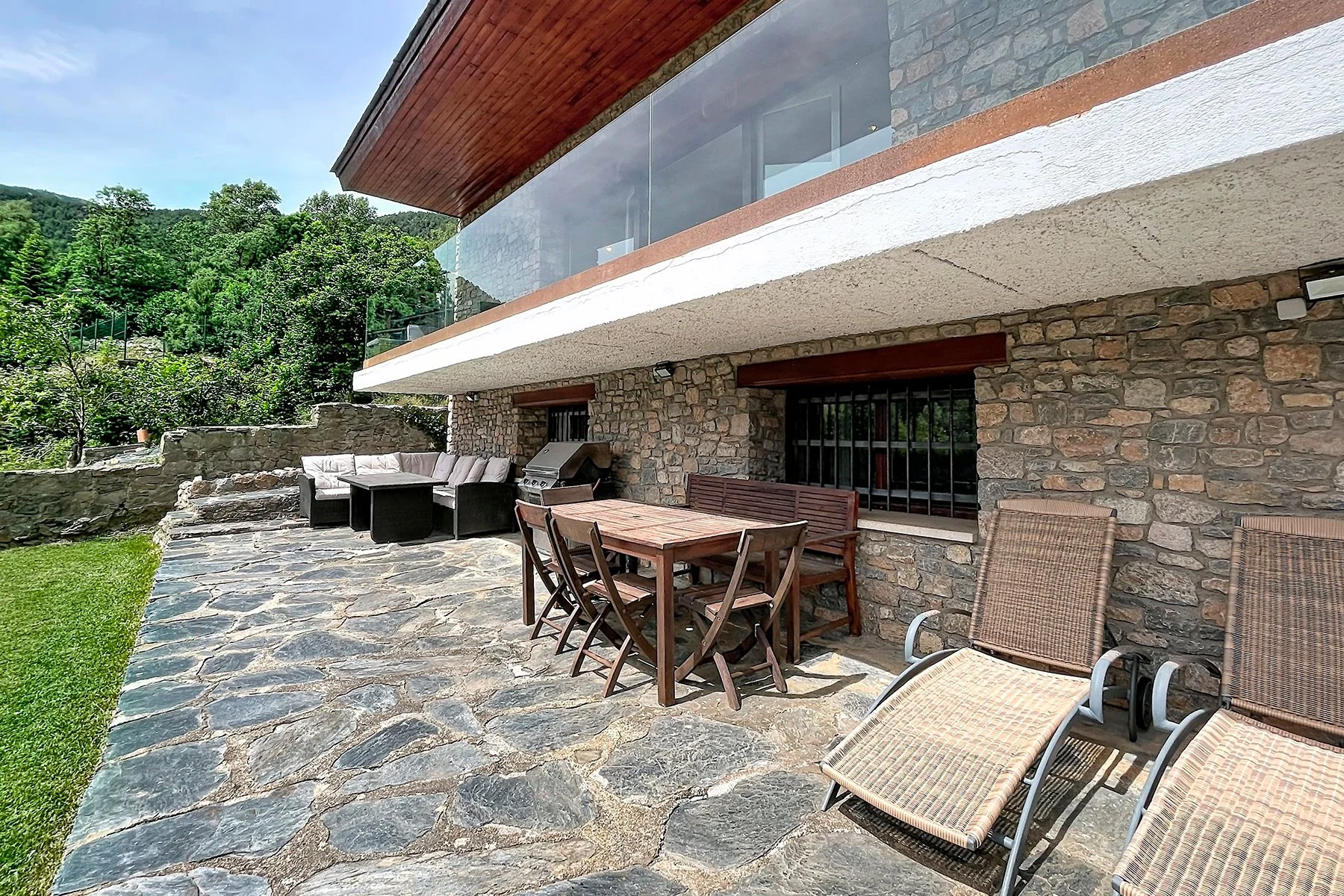 Chalet con gran jardín en venta en La Massana