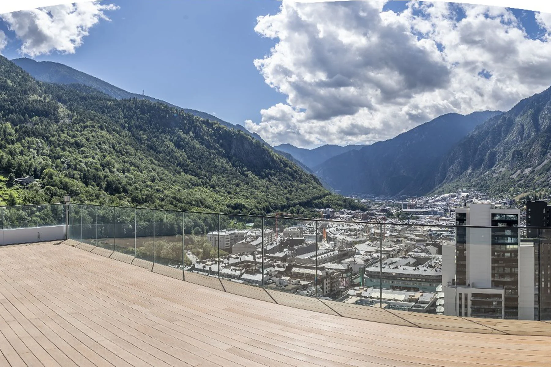 Exclusivo ático en venta en el centro de Escaldes-Engordany