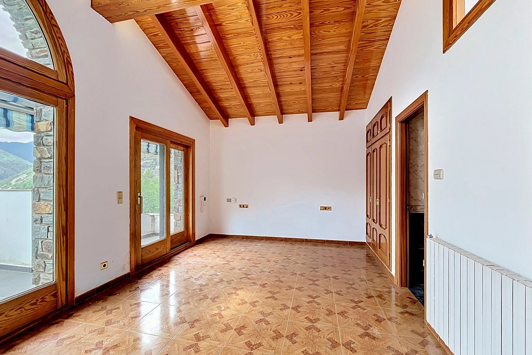 Unique Chalet for Rent in Escaldes