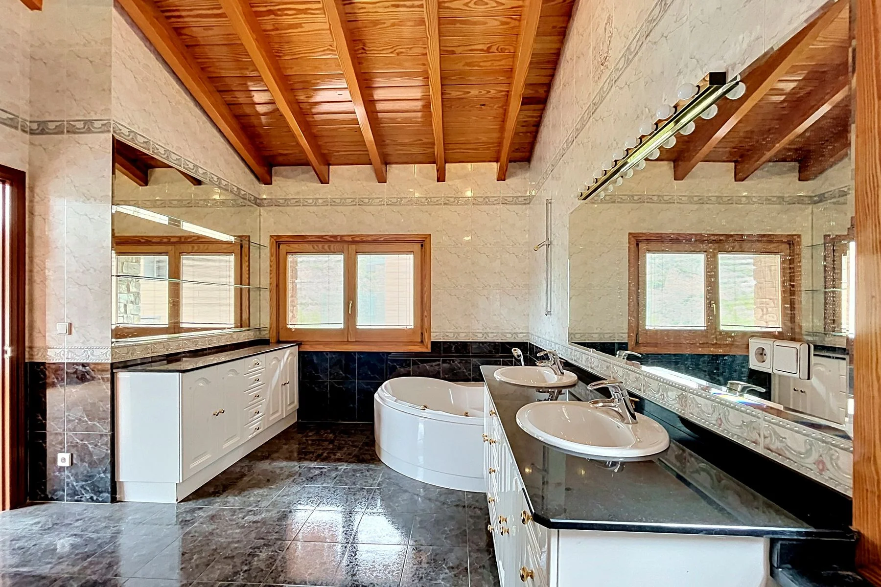 Unique Chalet for Rent in Escaldes