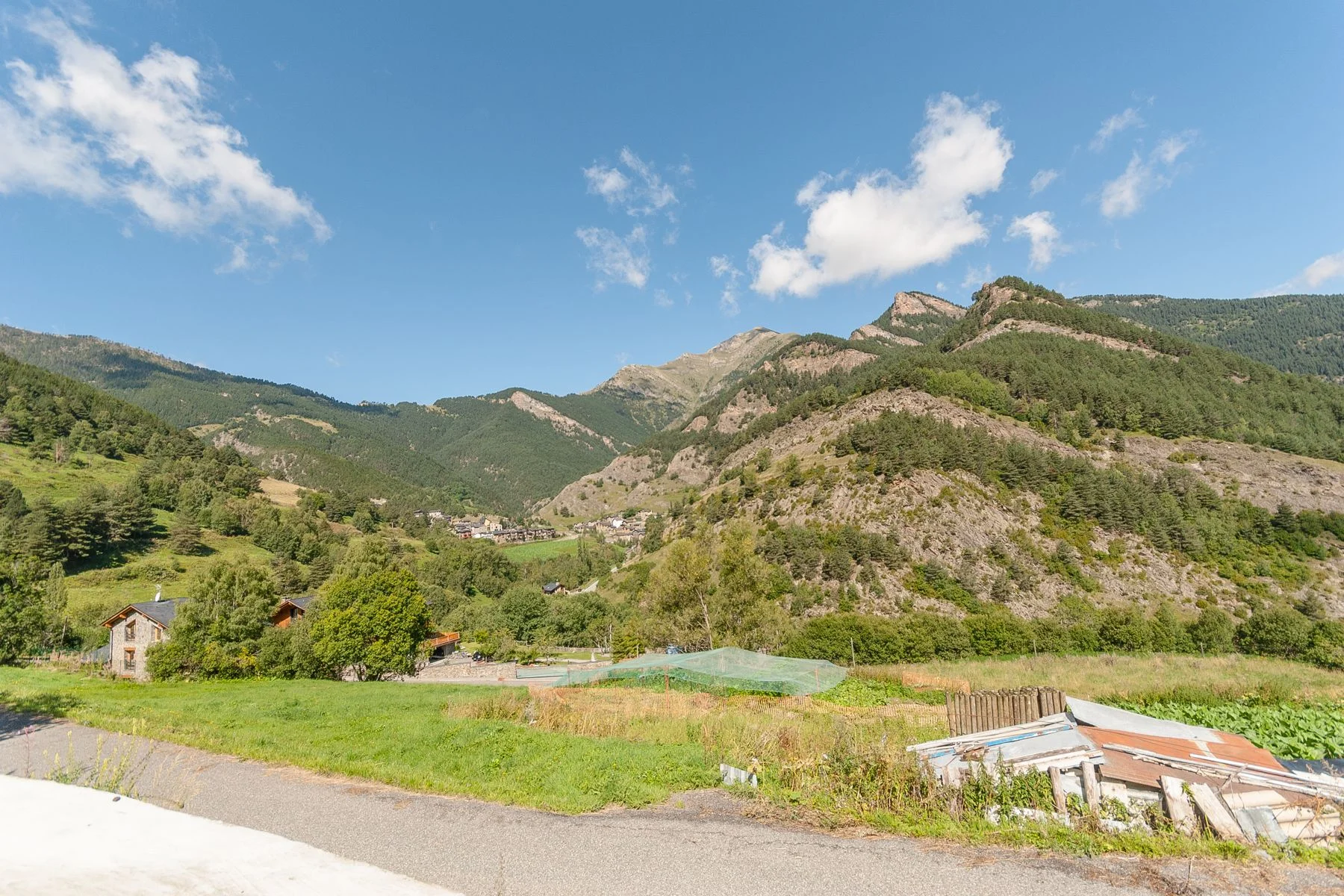 Lujoso chalet para comprar, ubicado en una idílica zona de Andorra