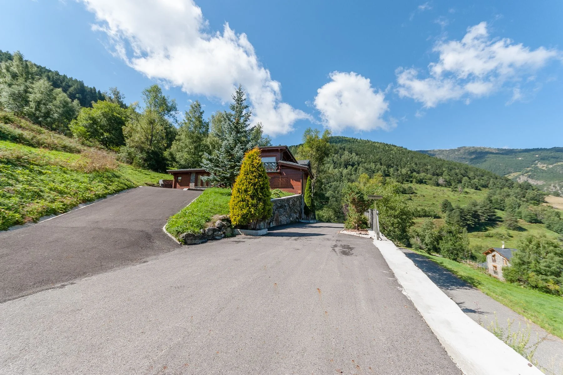 Lujoso chalet para comprar, ubicado en una idílica zona de Andorra