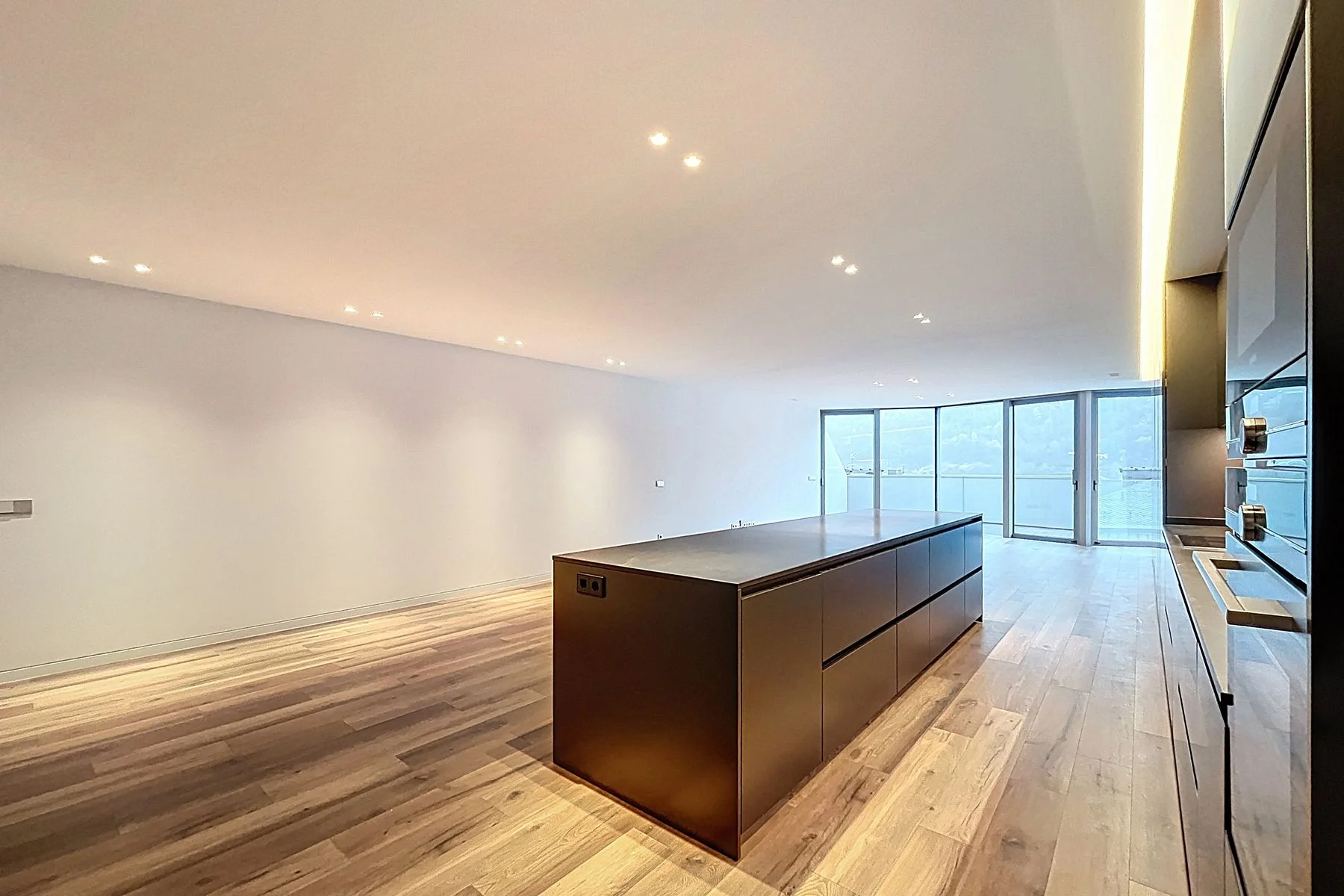 Apartamento de lujo en venta en la Av. Meritxell. ¡Ideal para inversores!
