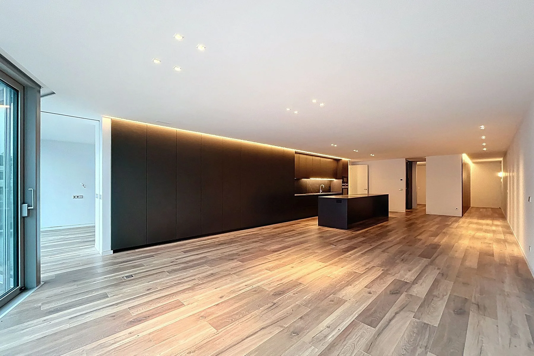 Apartamento de lujo en venta en la Av. Meritxell. ¡Ideal para inversores!