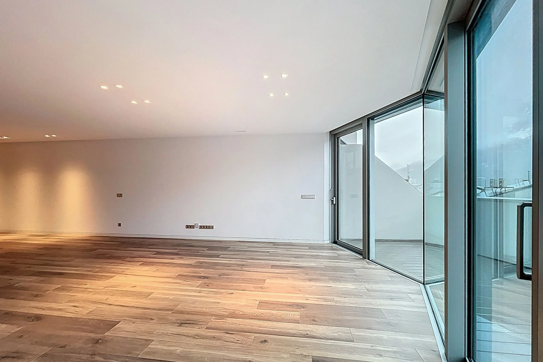 Apartamento de lujo en venta en la Av. Meritxell. ¡Ideal para inversores!