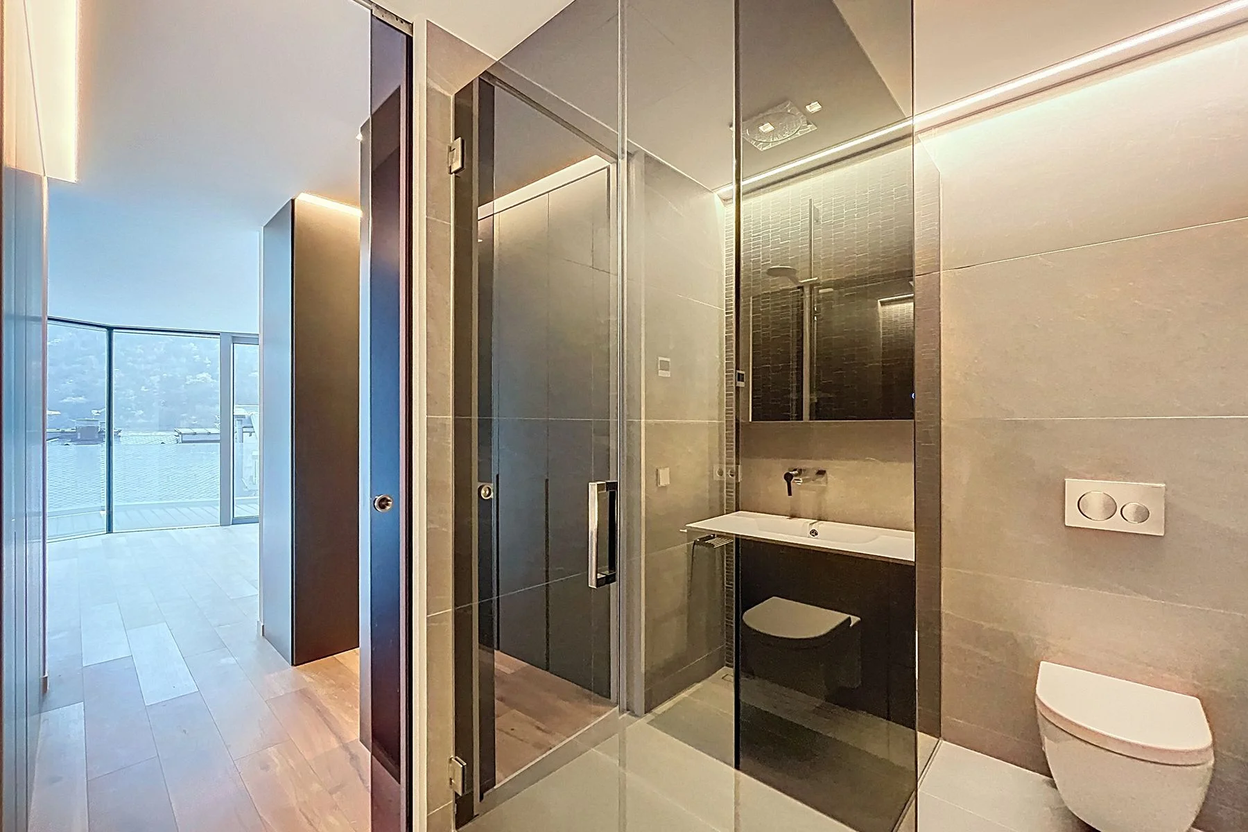 Apartamento de lujo en venta en la Av. Meritxell. ¡Ideal para inversores!