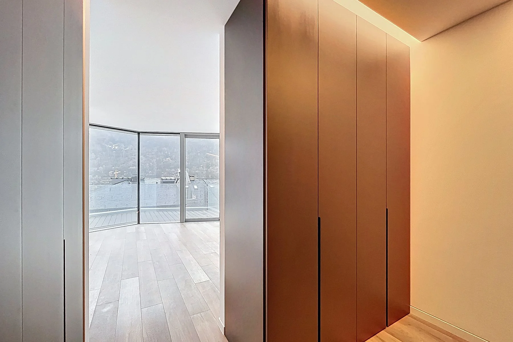 Apartamento de lujo en venta en la Av. Meritxell. ¡Ideal para inversores!