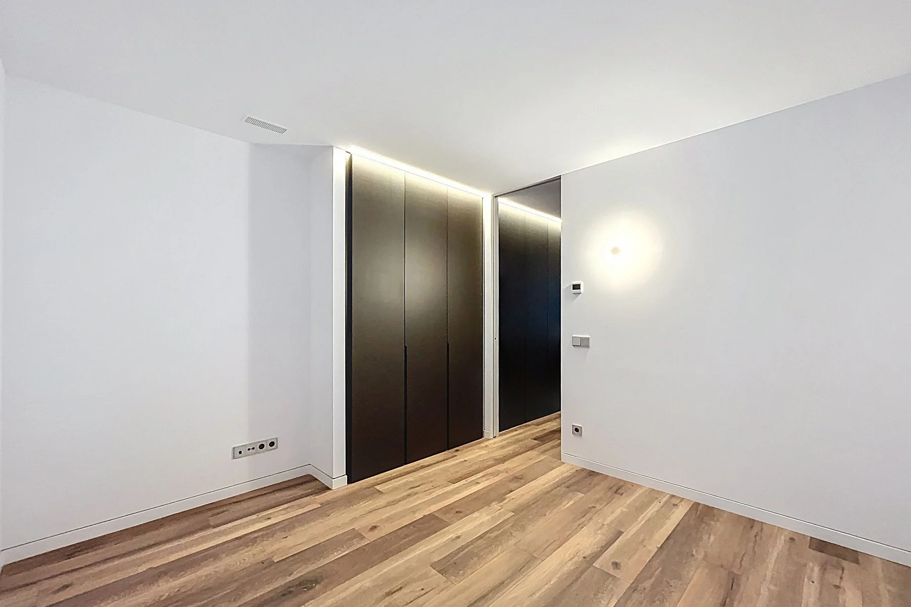 Apartamento de lujo en venta en la Av. Meritxell. ¡Ideal para inversores!