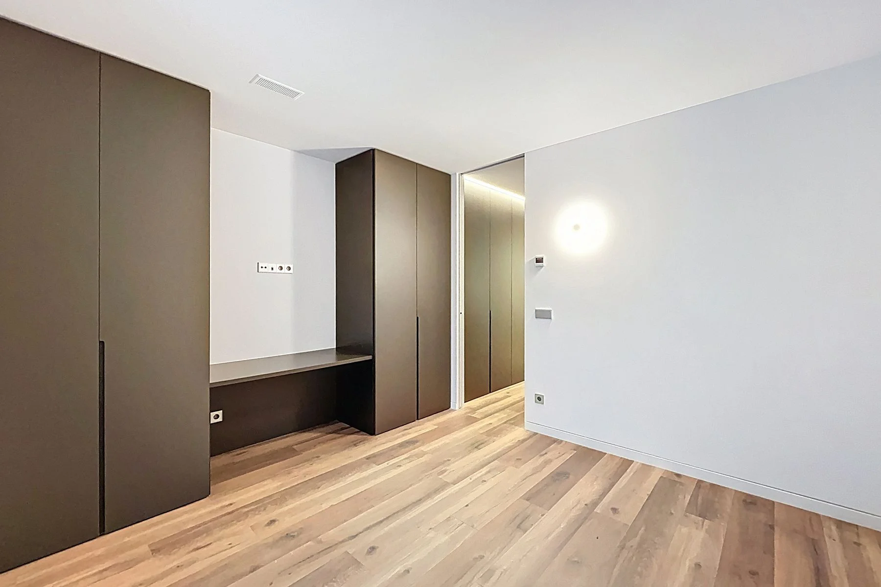 Apartamento de lujo en venta en la Av. Meritxell. ¡Ideal para inversores!