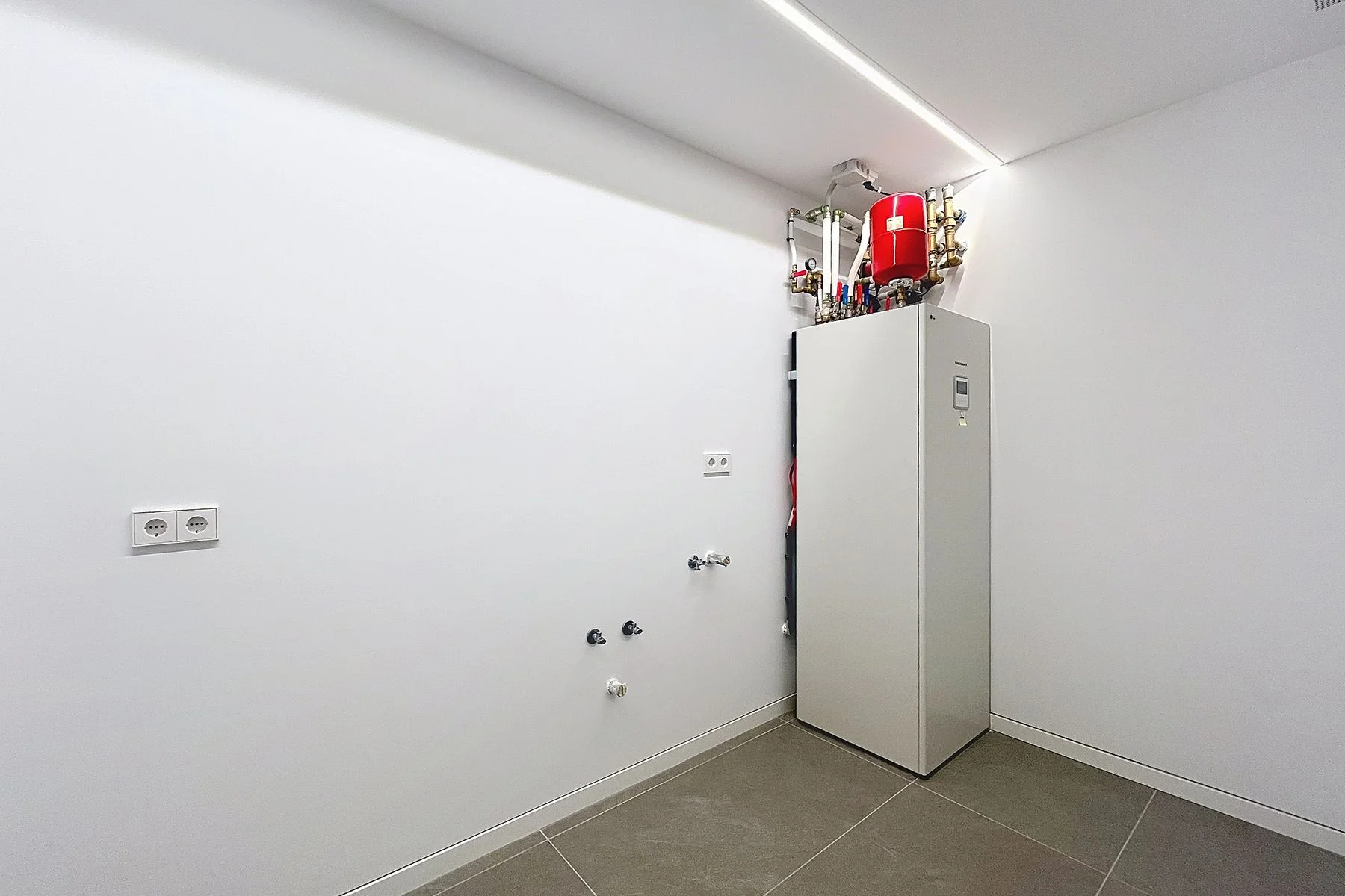 Apartamento de lujo en venta en la Av. Meritxell. ¡Ideal para inversores!