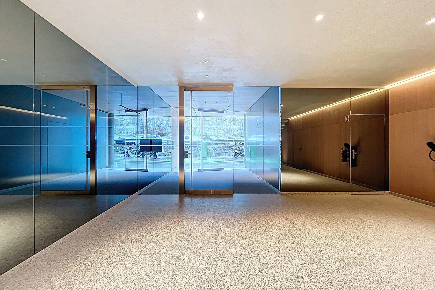 Apartamento de lujo en venta en la Av. Meritxell. ¡Ideal para inversores!
