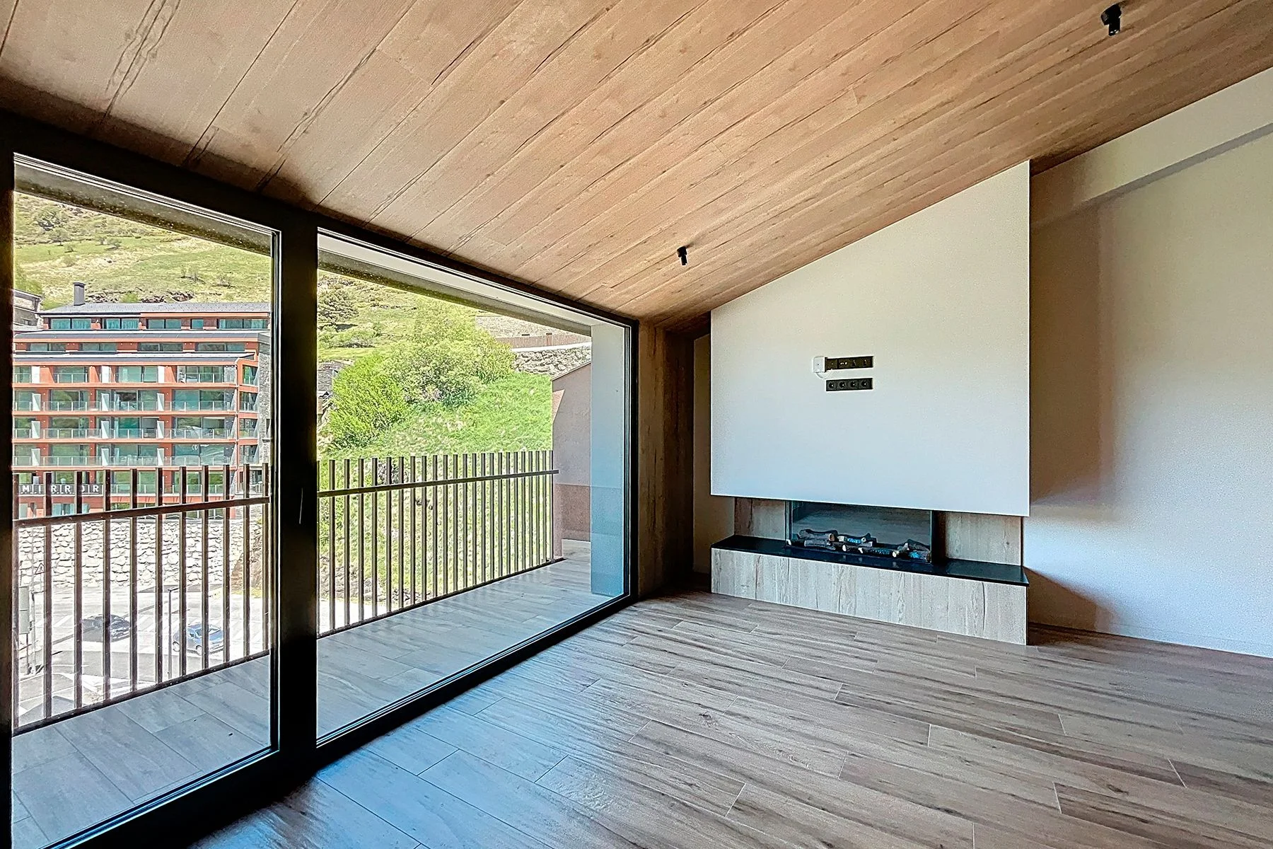Apartamento de lujo de obra nueva para comprar a pie de pistas del Tarter