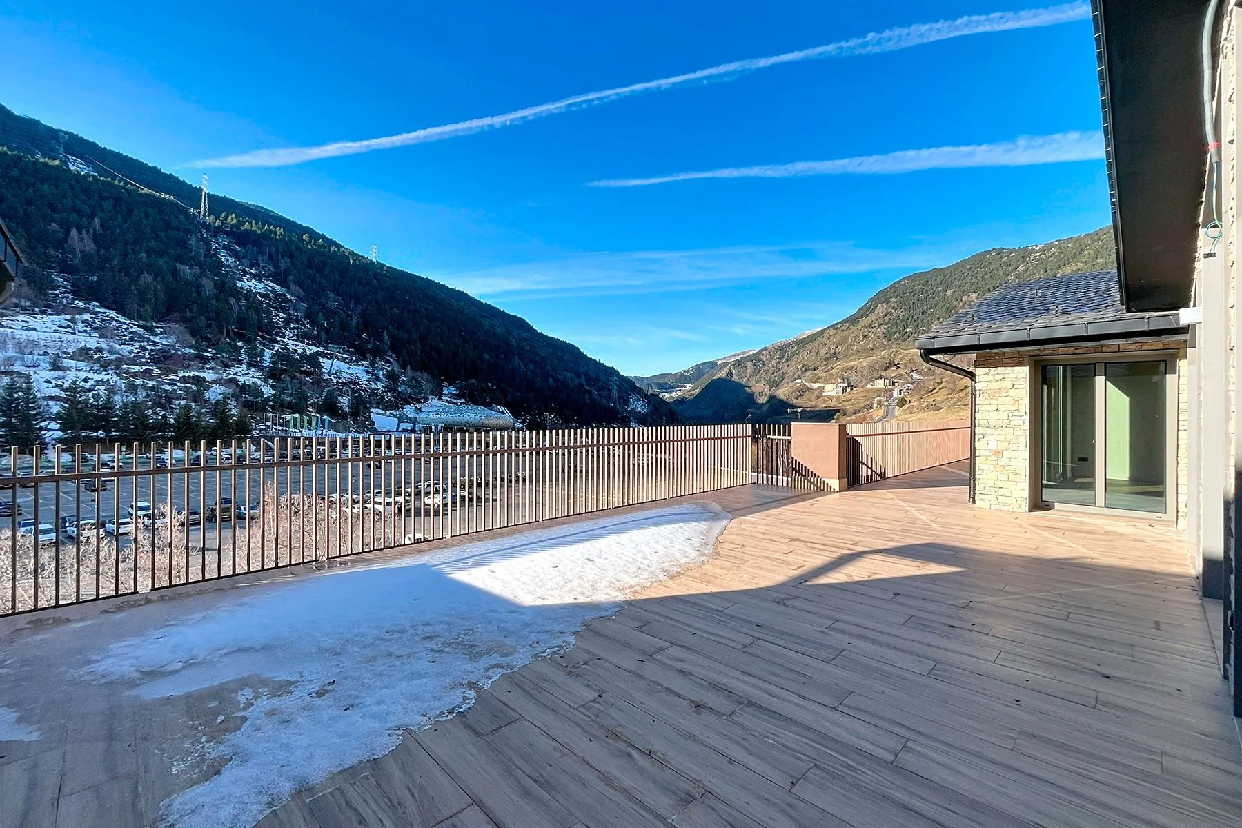 Exclusivo ático de lujo de obra nueva en venta en El Tarter