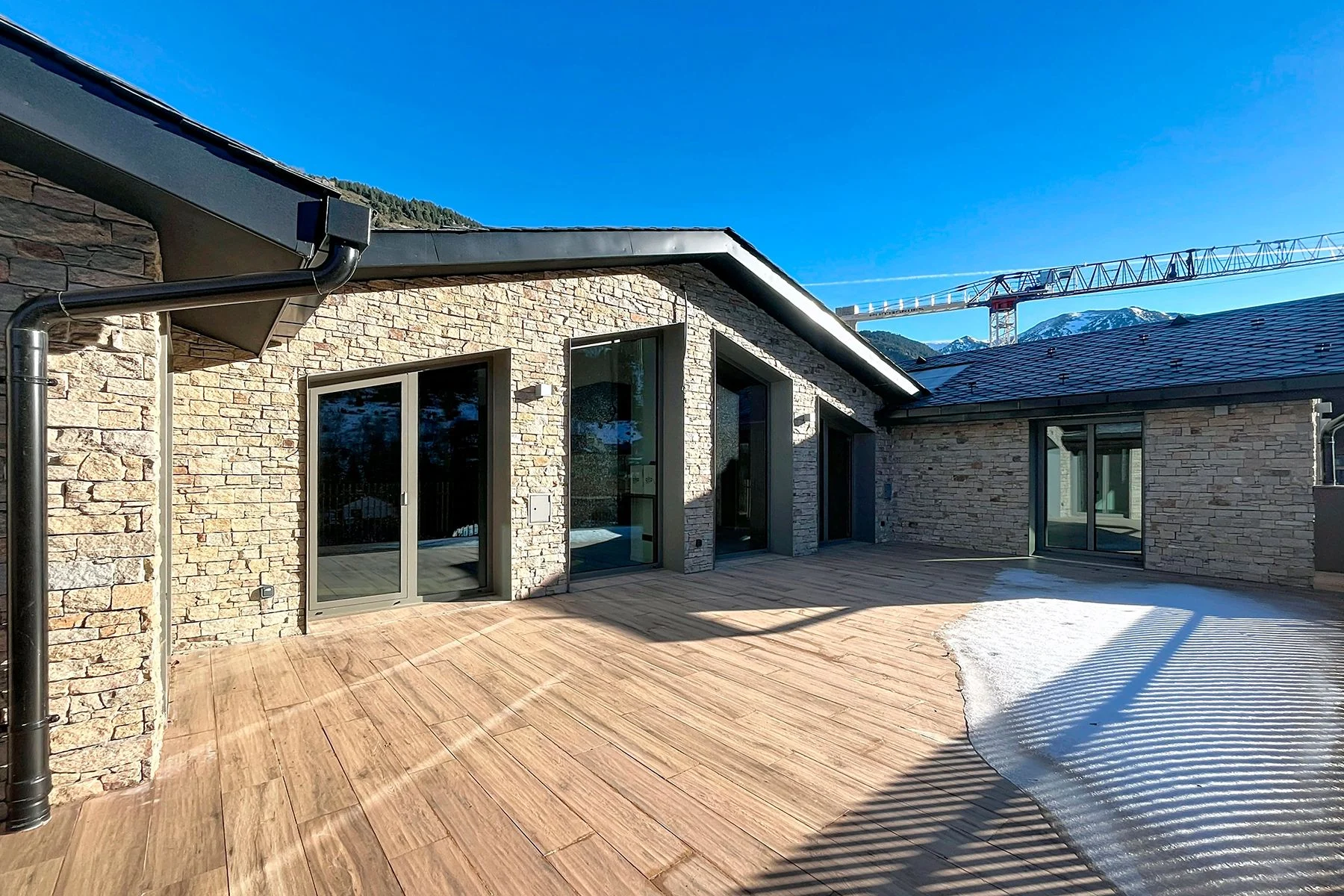Exclusivo ático de lujo de obra nueva en venta en El Tarter
