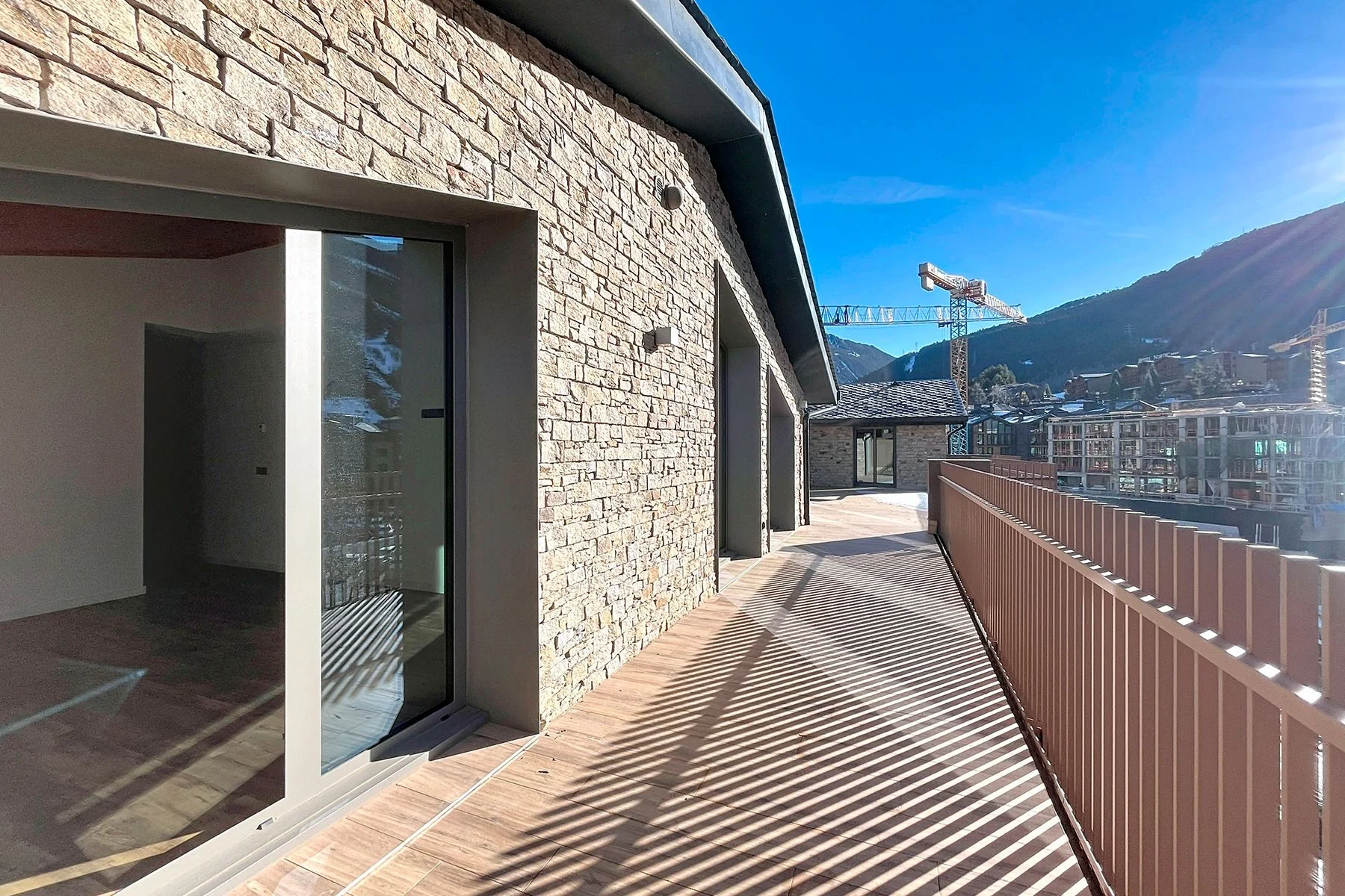 Exclusivo ático de lujo de obra nueva en venta en El Tarter