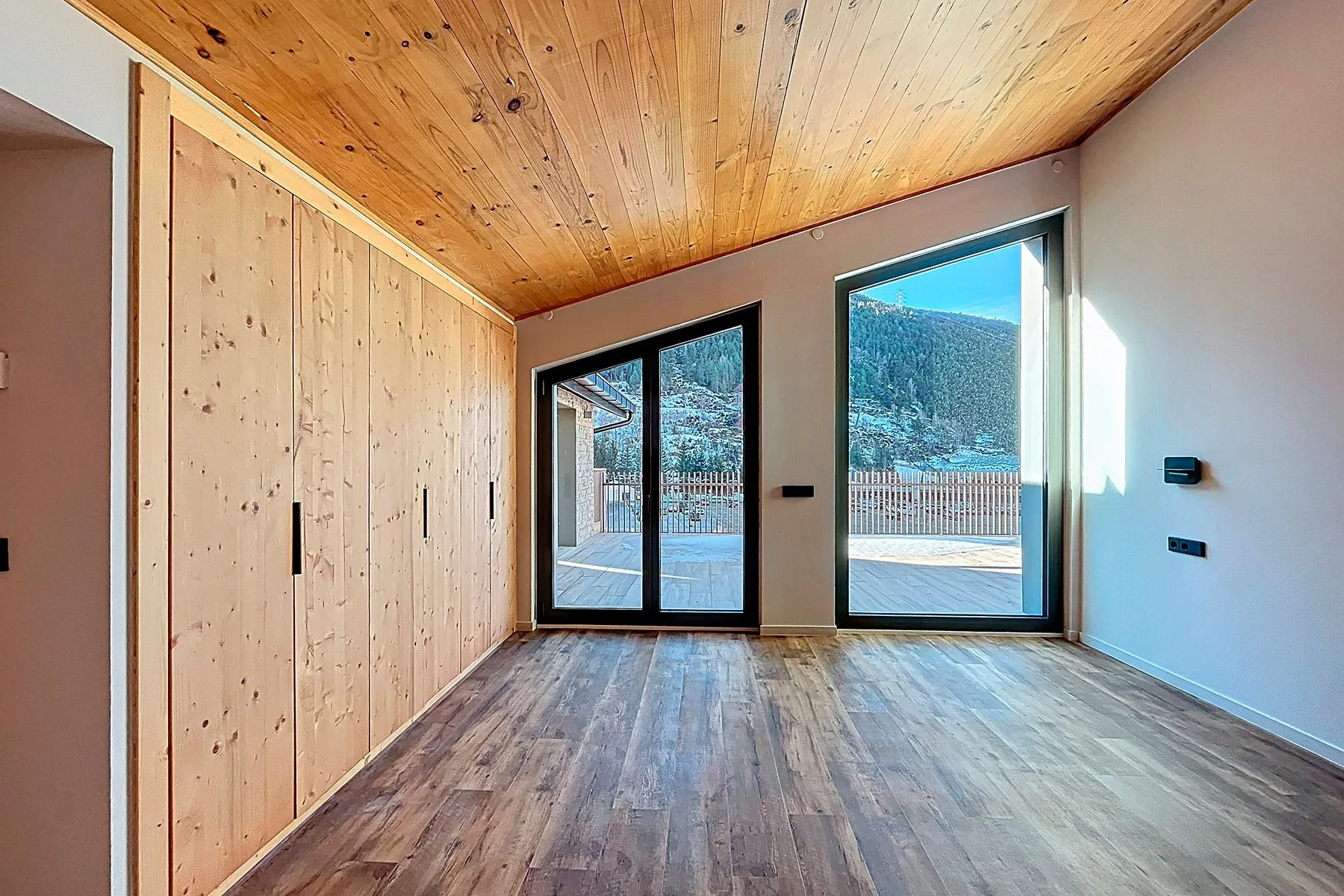 Exclusivo ático de lujo de obra nueva en venta en El Tarter