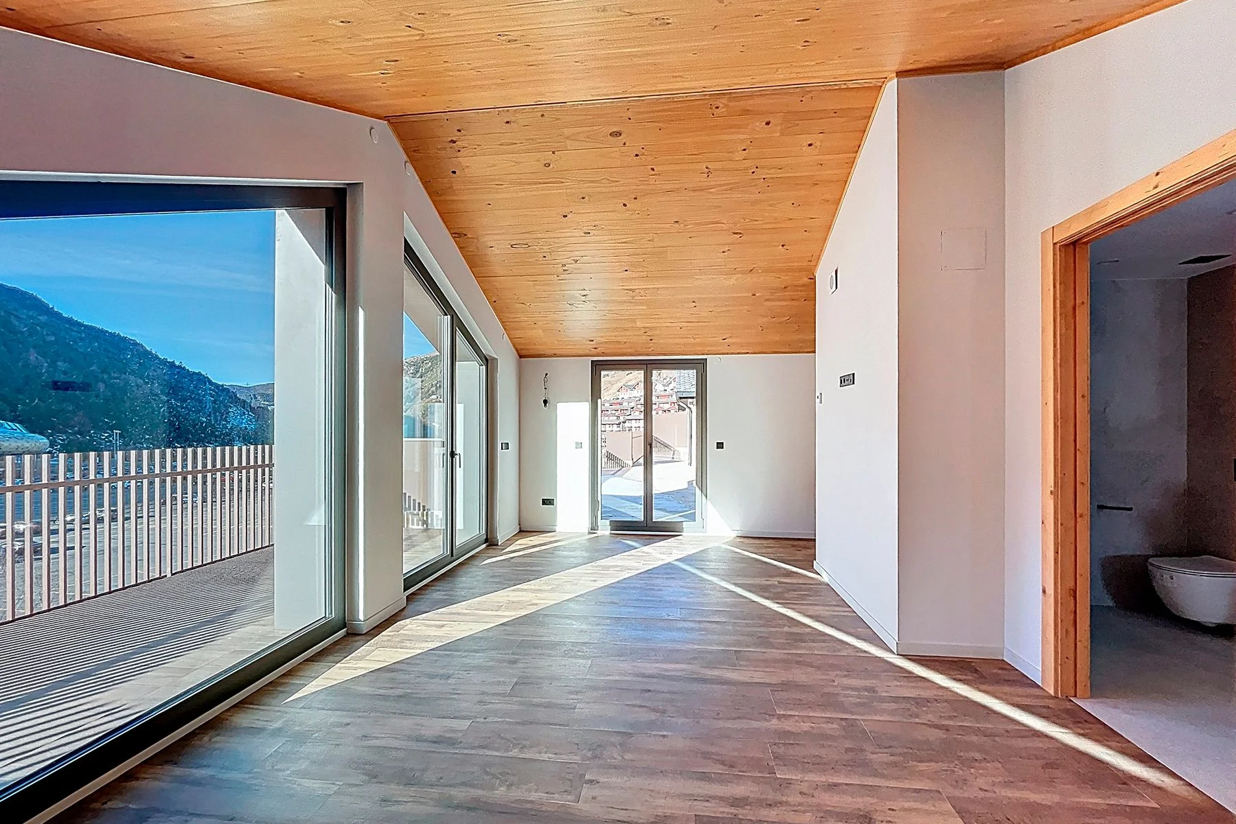 Exclusivo ático de lujo de obra nueva en venta en El Tarter