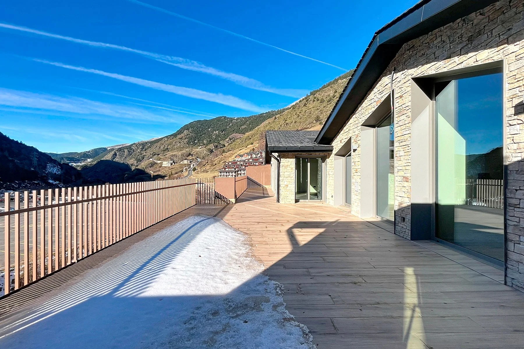 Exclusivo ático de lujo de obra nueva en venta en El Tarter