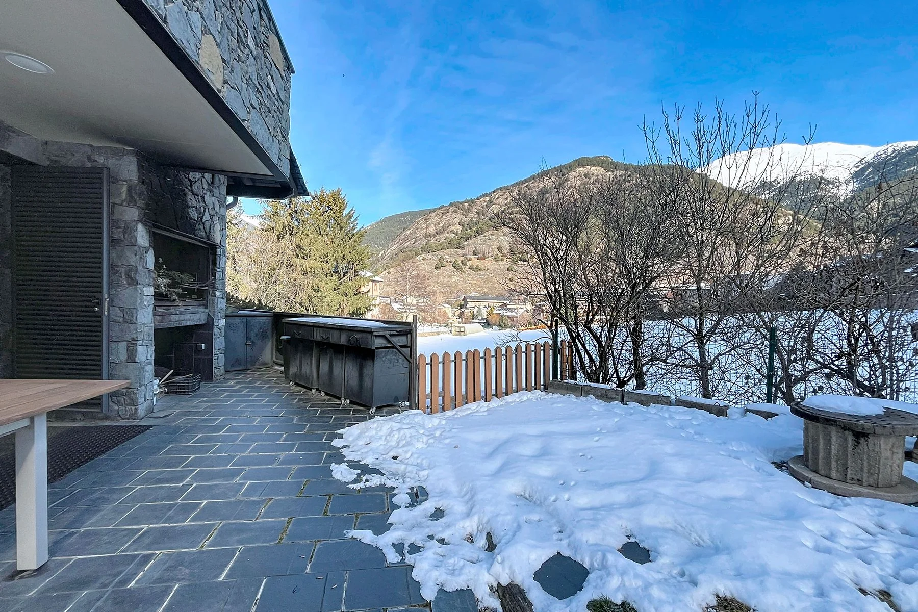 Exquisida casa de 3 plantes per comprar a Ordino