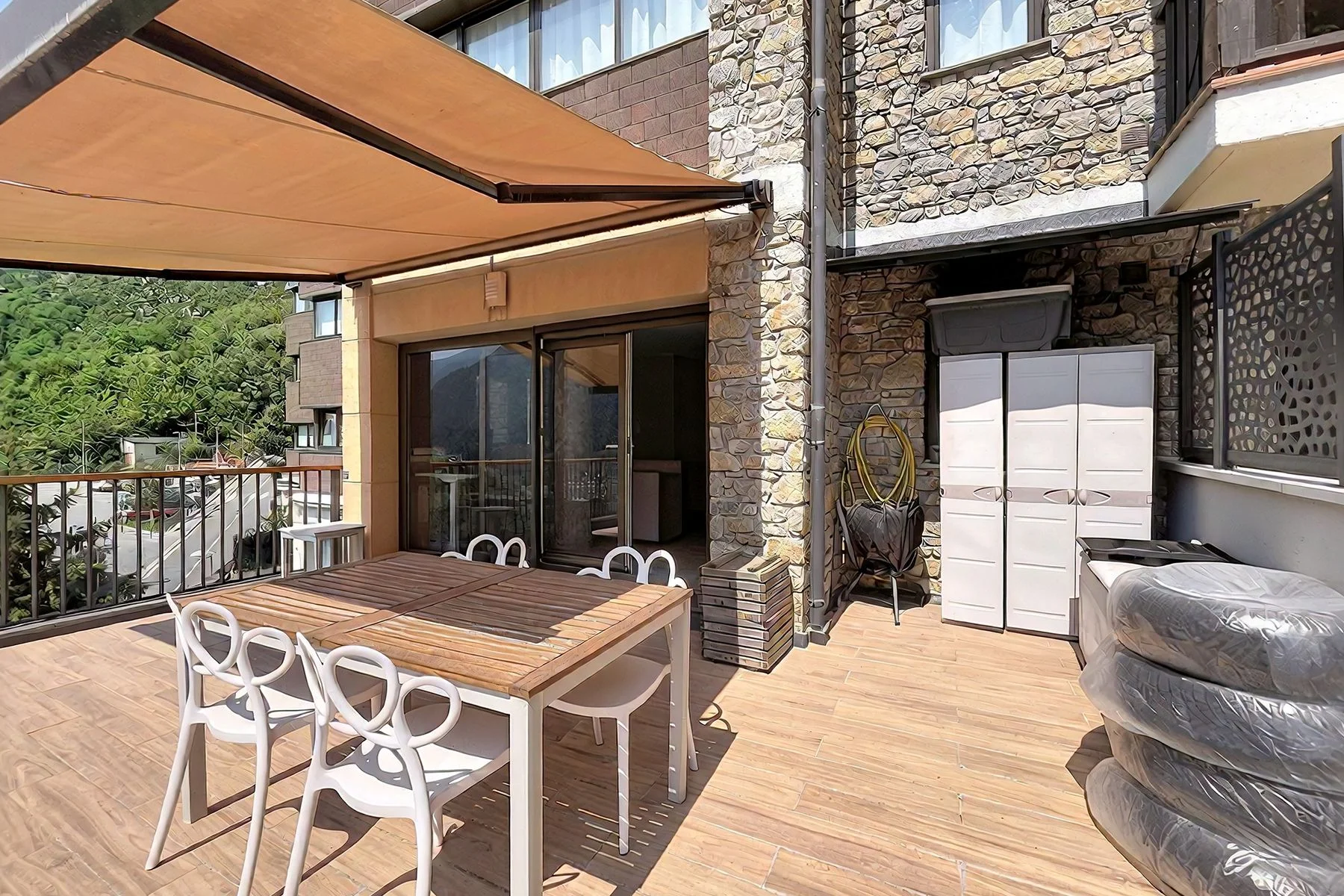 Piso con gran terraza en alquiler en Encamp