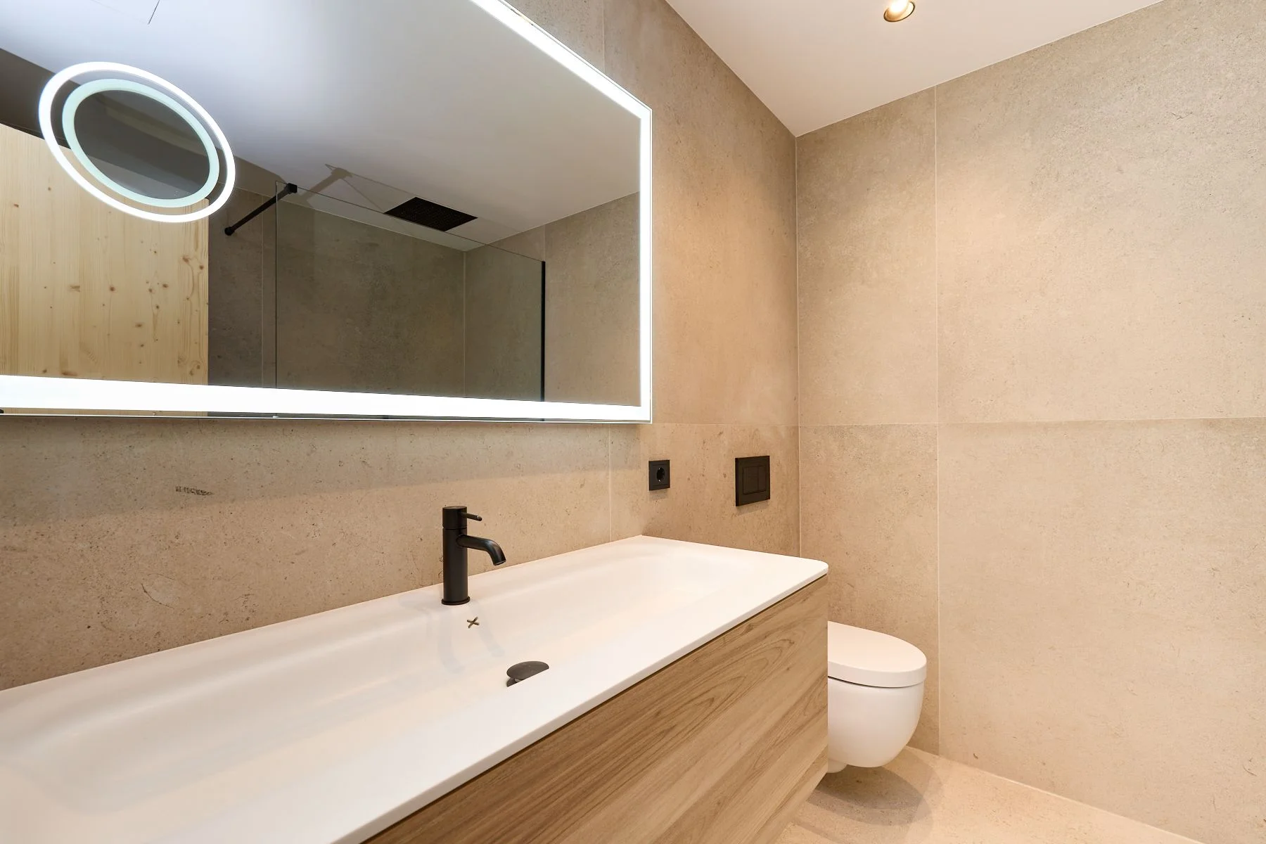 Cautivador chalet para comprar en Sispony, actualmente alquilado, Ideal inversores